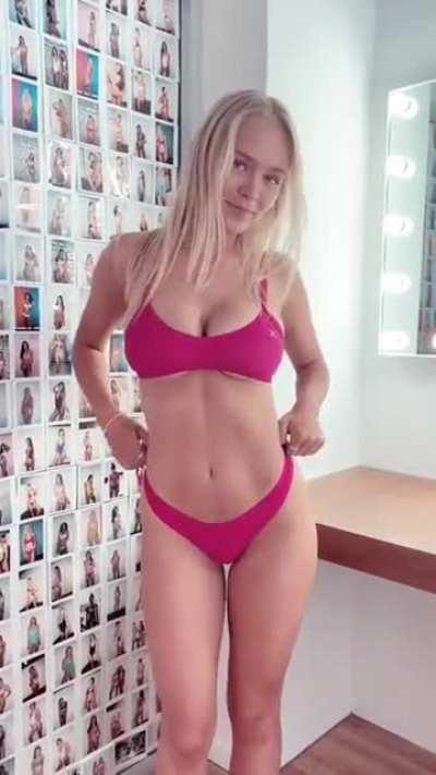 Jessa Pugmire (@jessabrooke_) and Tatiana Schwartz (@TatianaSchwartzz)