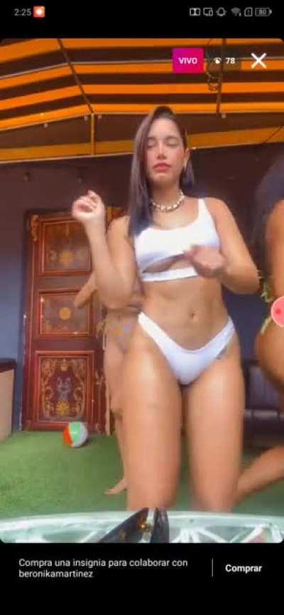 Diana ela o Veronika martinez