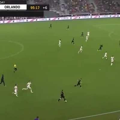 Wayne Rooney miracle play