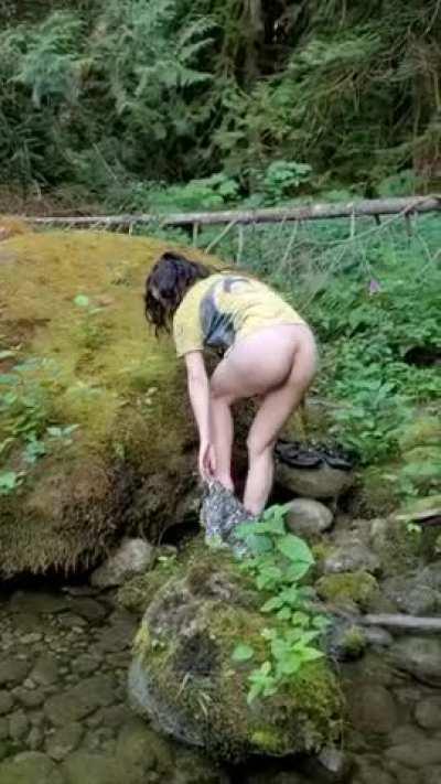 Always giddy getting naked in nature🥰