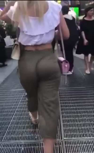 Ass Bubble Butt Candid