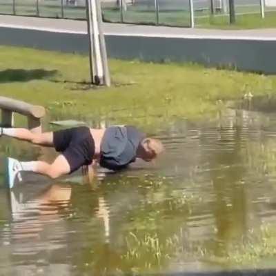 Amazed at this upper body strength