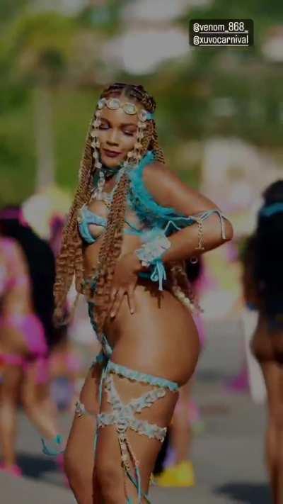 Vee being her usual amazing self 🔥🇹🇹 (@venom_868_)