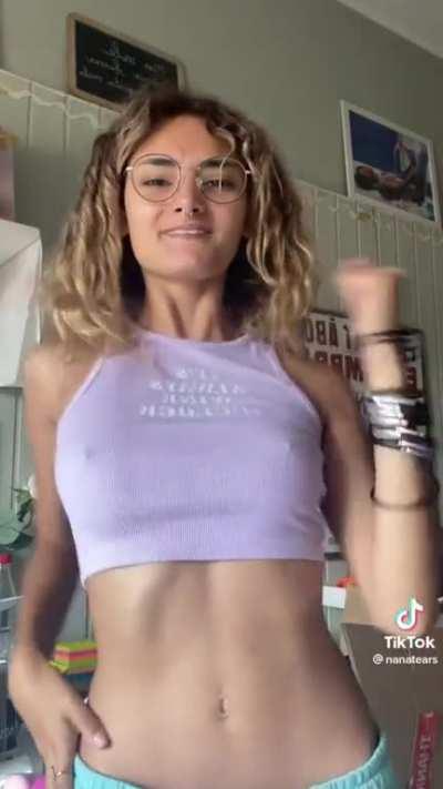 Nanatears tette e capezzoli🍐