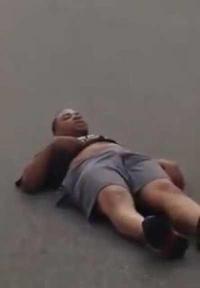 Leg kick right hook KO