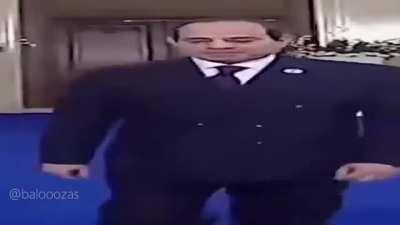 Damn he’s looking kinda w i d e Ngl 😳