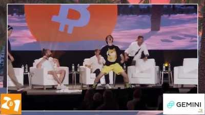 I am seeing a doge crash into a party.🤖