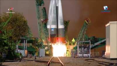 Запуск пилотируемого корабля Союз МС-17 к МКС