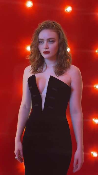 Sadie’s stunning look for Armani Beauty event | 8/31/24