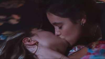 Maddie Ziegler vs Jenna Ortega