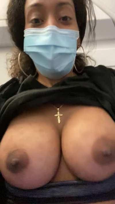 Flyin Titties 😍 www.destinyred.com