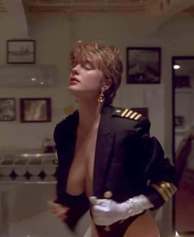 Erika Eleniak, 90's bimbo got me hard