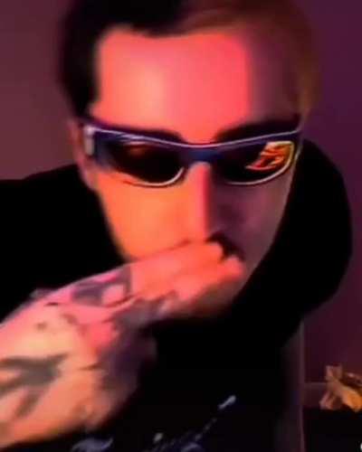 Es más largo, pero vale la pena verlo ndeah