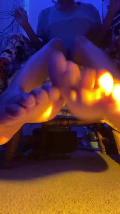 THROWBACK teasing foot worship w oil 💦😣