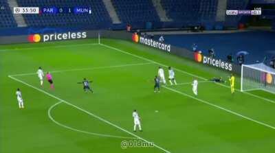 Axel Tuanzebe great tackle vs Mbappe