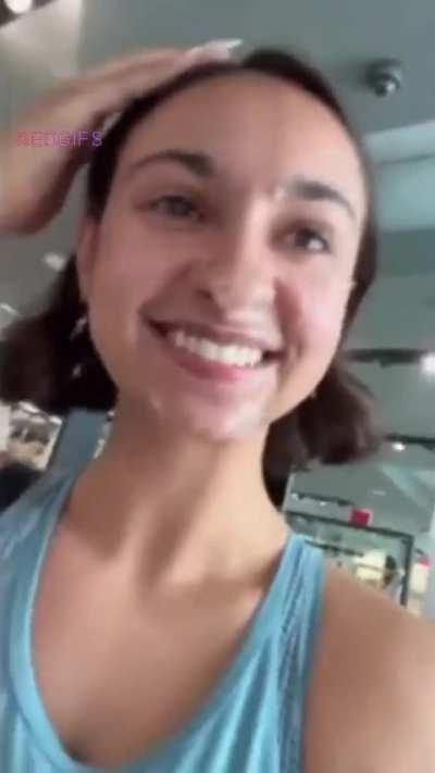 Changing room to the heart of the mall