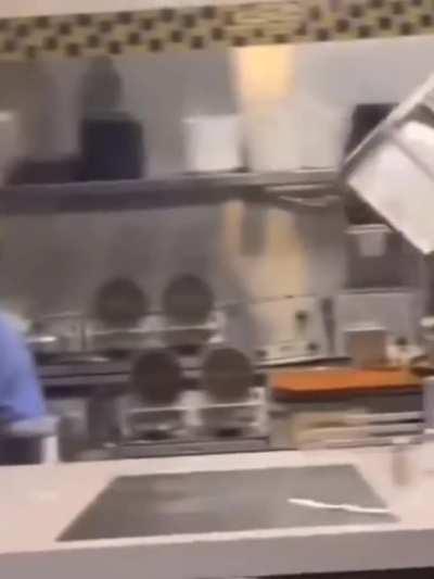 Epic Wafflehouse Wendy Maneuver