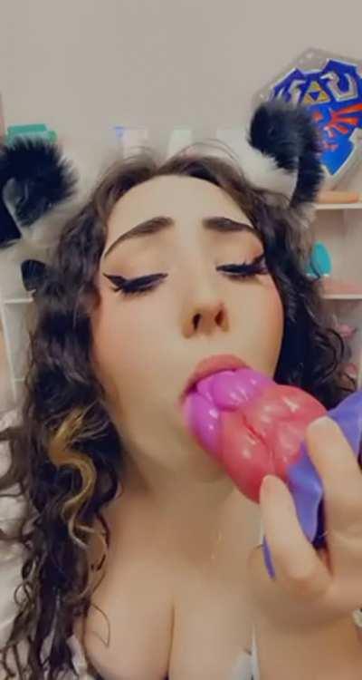 I'm getting used to my new play toy!