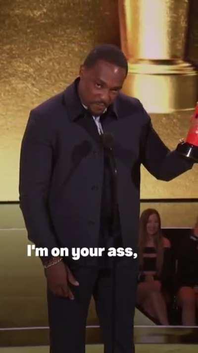 Tom Holland. I’m on your ass, I’m on your ass. #AnthonyMackie #TomHolland #MTV #MTVAwards