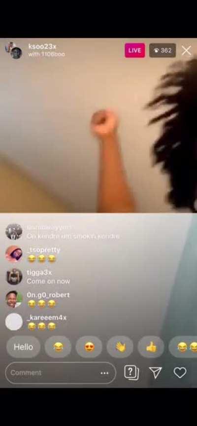 “His momma talkin bout MARCH MARCH” bruh ksoo fucked up ina head😭😭😂