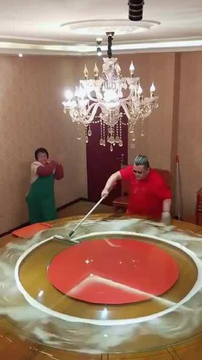 What&rsquo;s more satisfying, the cleaning or clapping?