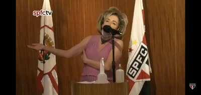 A dona Leila do São Paulo é mais legal que a do Palmeiras