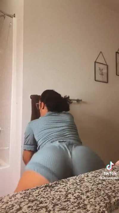 I’m tryna be the toothbrush