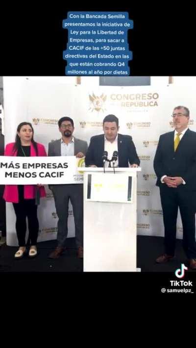 Iniciativa de ley para sacar a CACIF del estado