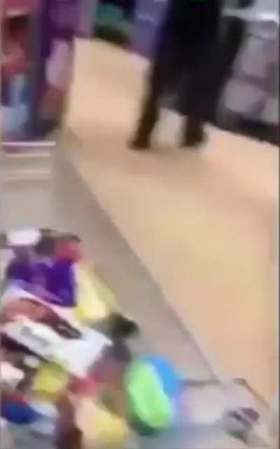 MAN ASKS WOMAN TO LEAVE STORE, SAYS SHE'S PRACTICALLY NAKED