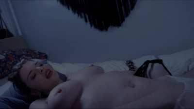 Explicit scenes in PVT CHAT (released today) [Julia Fox 2021] [MIC]