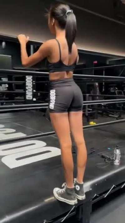 Skai Jackson working out