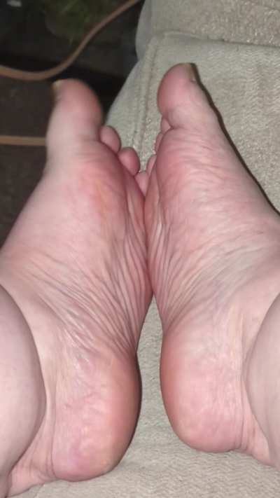 Who wants between em??