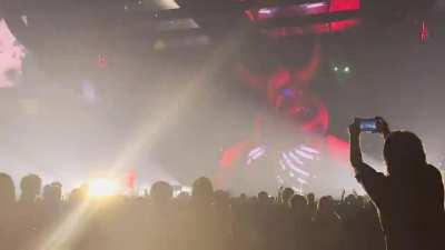 Muse turned on the metal last night in Houston 🔥🤘🏻😈