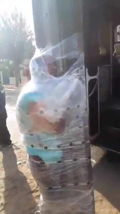 El hombre espaiderman ataca en Chile. Pónganse buzos en Ecatepec!