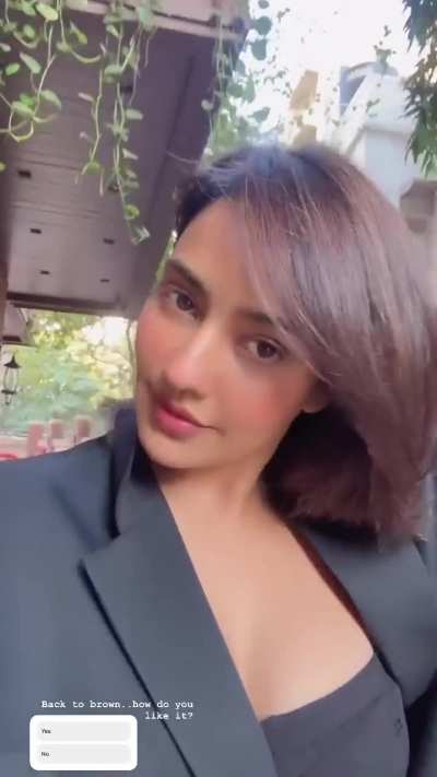 Neha sharma 🍒🤤