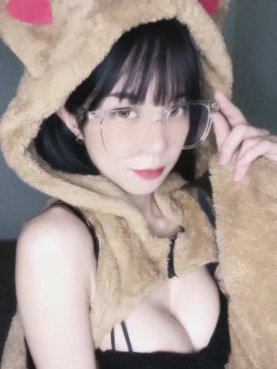 Be honest Am I cute ?