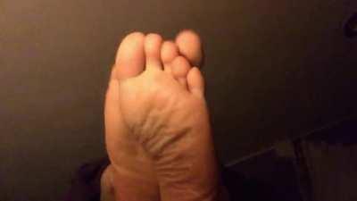 my feet are ready, is your mouth ready tho? 😈