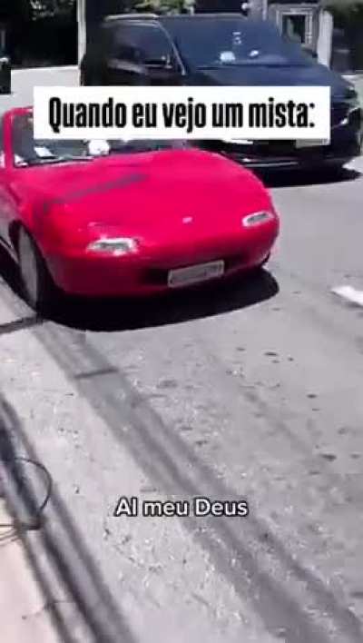 Pra quem não sabe eu sou assim com carro :D 