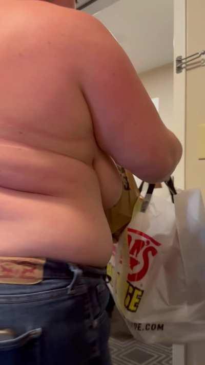 DoorDash at the hotel