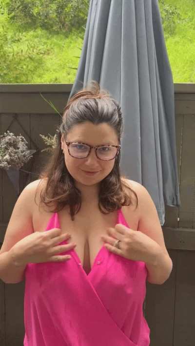 Not sure this top is ok without a bra [f]