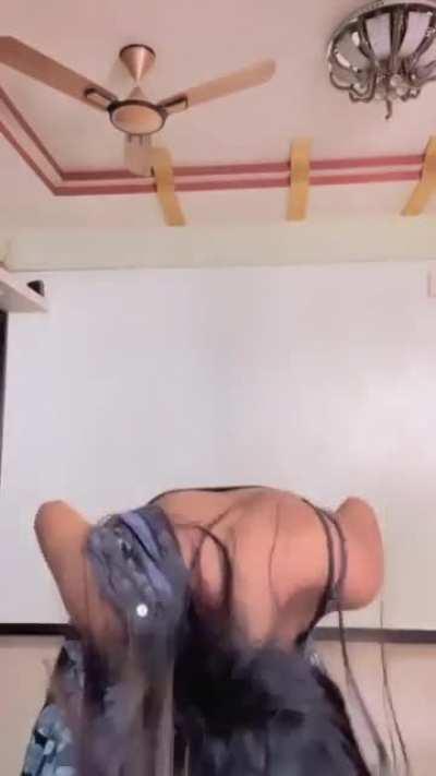 Always cummed twice to her saree reels