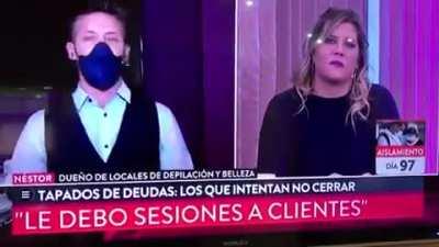 emprendedor rompe en llanto