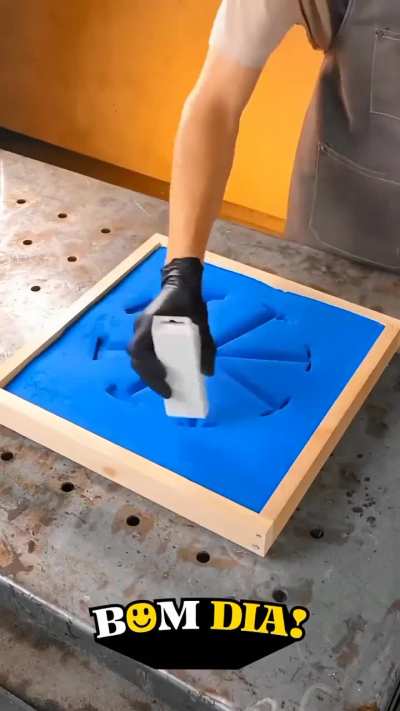 A proof that aluminum can be recycled over and over again with an environmental positive message