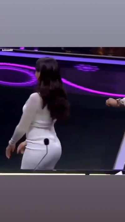 Is excessive amount of anal sessions Nora Fatehi ass like this or She just love men staring and talking about her phat ass so she flaunts them this way or according to you there is another reason to it?