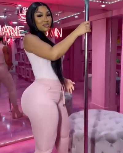 Ari Fletcher @therealkylesister