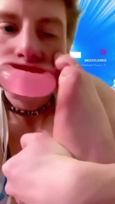 Is this just my algorithm or is Facebook reels just weird