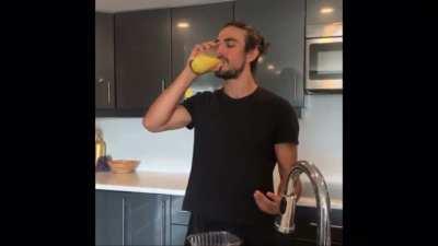 The men that sun their balls will inherit the Earth