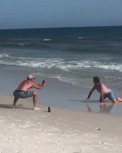 These dads teasing their daughters