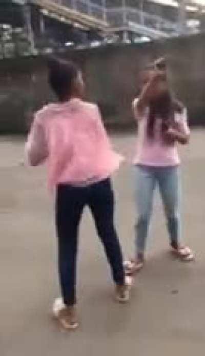 Context: Pink girl choose boyfriend over best-friend 🗿