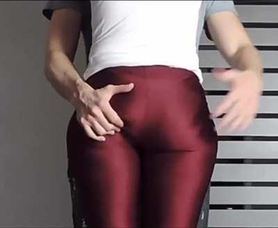 Ashley Alban Ass grab (slow-mo)